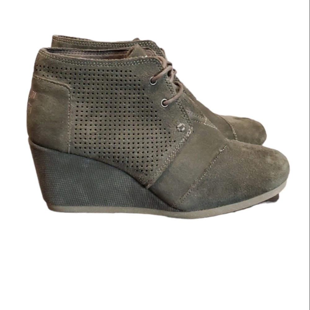 Toms "Like New"Women Wedge Ankle Booties shoes sz 7.5